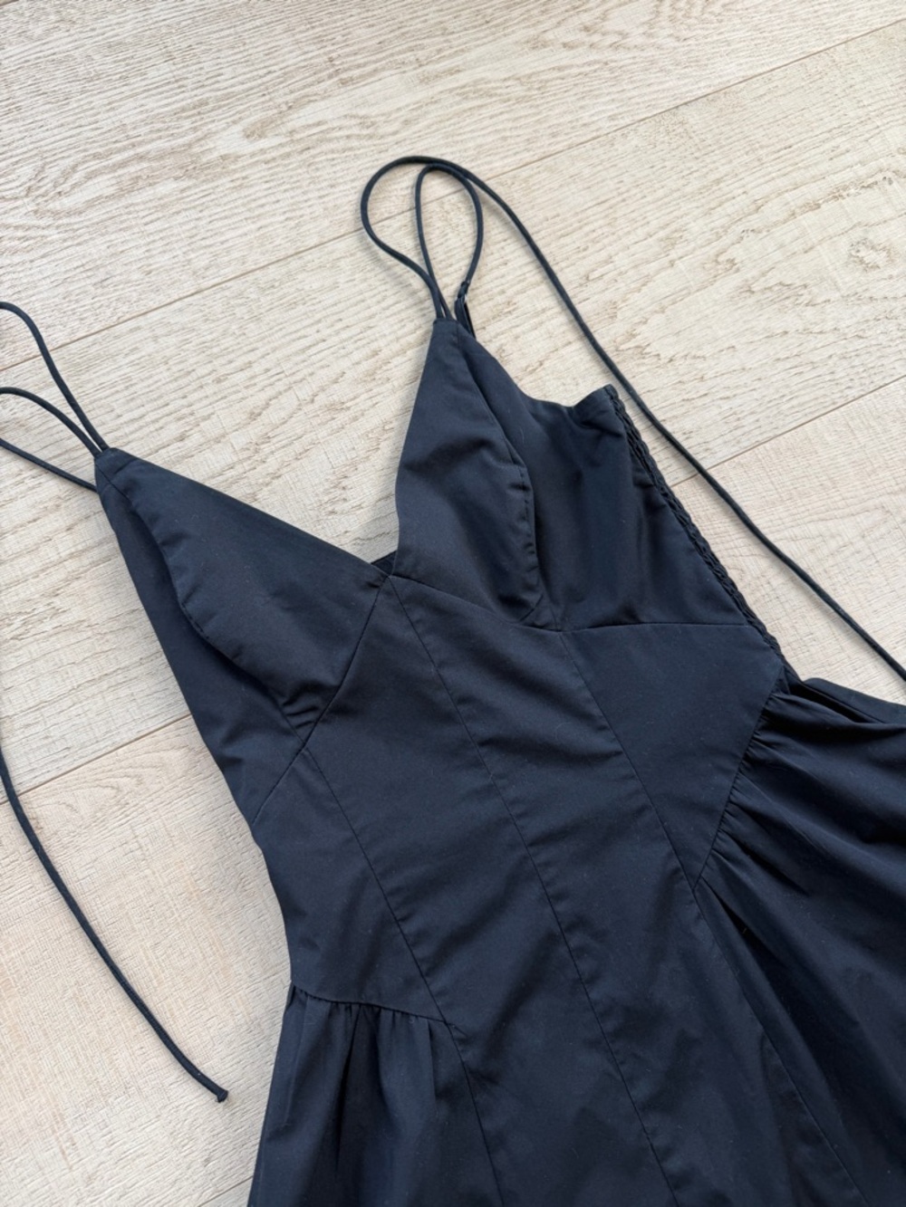 Abercrombie & Fitch Black V-Neck Spaghetti-Strap Dress - Picture 2 of 9